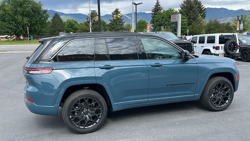 2026 Jeep Grand Cherokee Summit