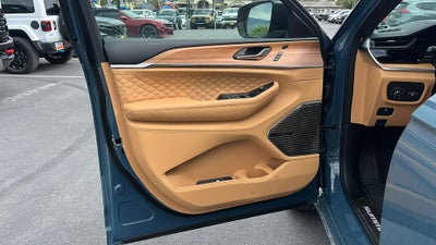 2026 Jeep Grand Cherokee Summit
