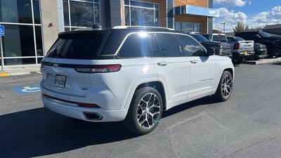 2022 Jeep Grand Cherokee Summit Reserve