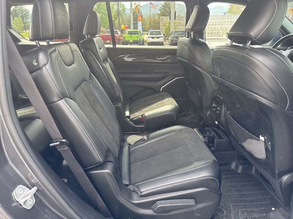 2022 Jeep Grand Cherokee L Altitude