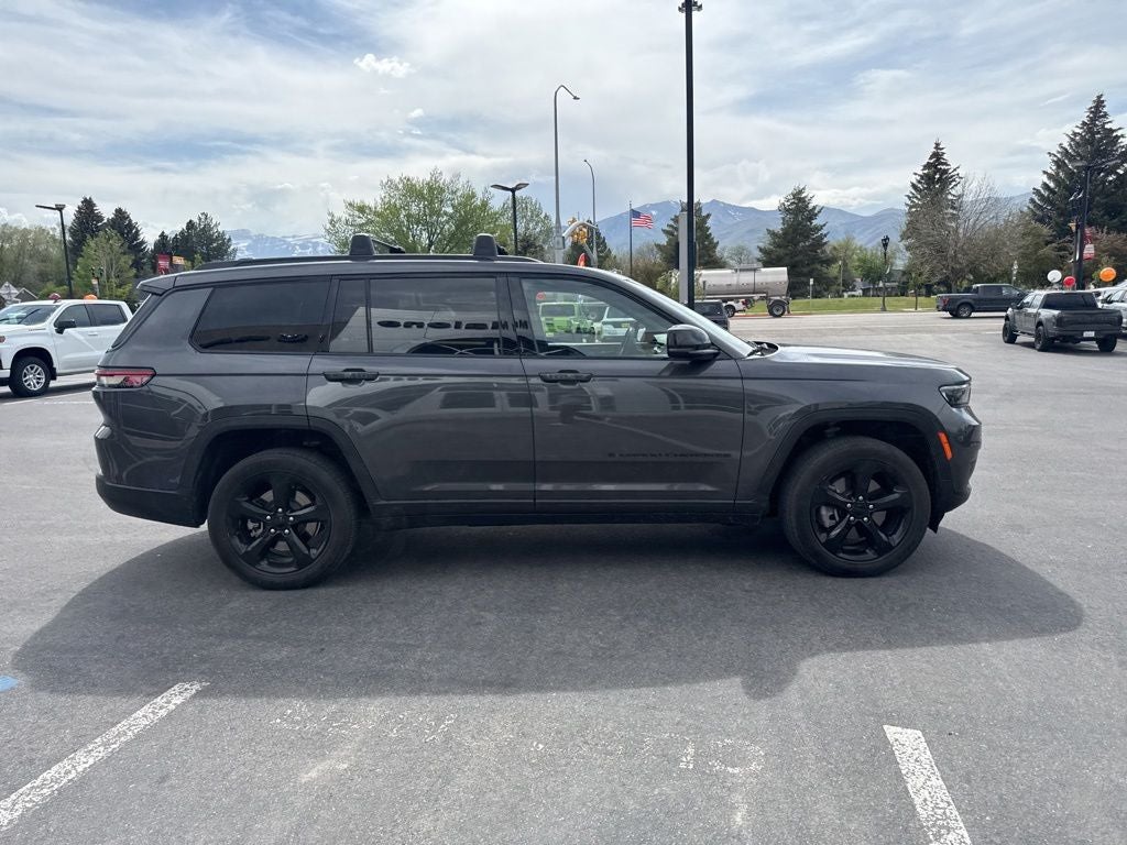 2022 Jeep Grand Cherokee L Altitude