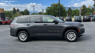 2022 Jeep Grand Cherokee L Laredo
