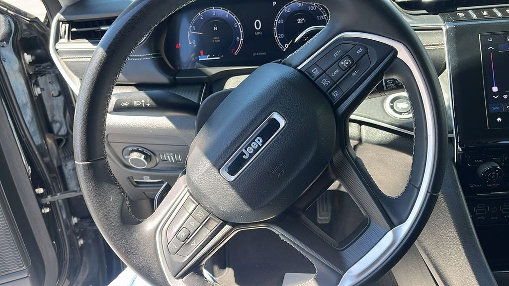 2023 Jeep Grand Cherokee L Laredo