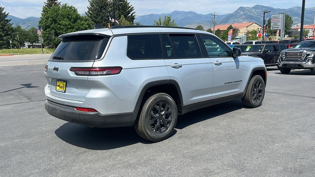 2026 Jeep Grand Cherokee L Laredo