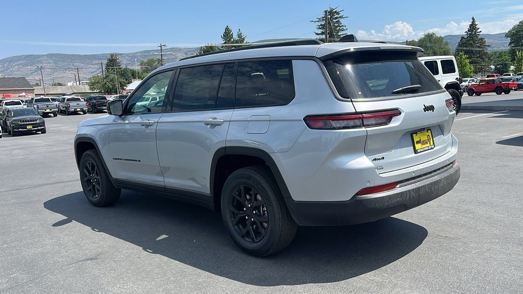 2026 Jeep Grand Cherokee L Laredo