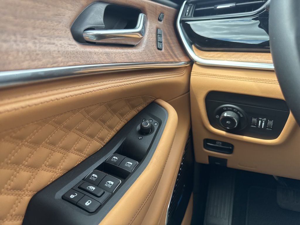 2026 Jeep Grand Cherokee L Summit