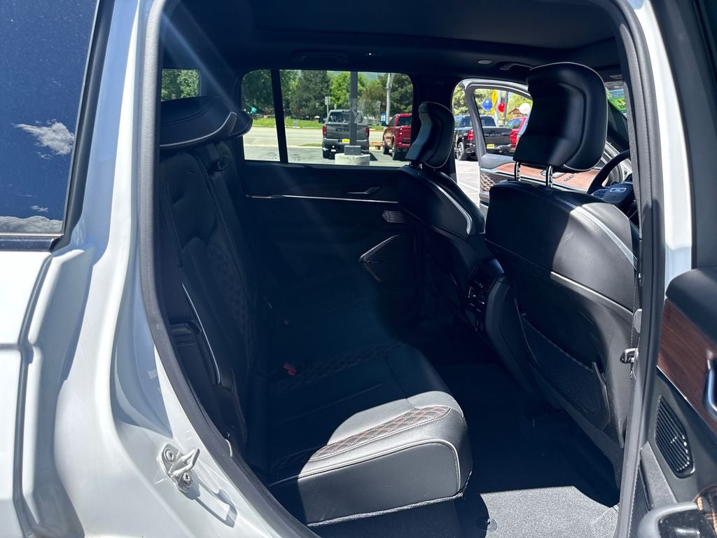 2022 Jeep Grand Cherokee Summit 4xe