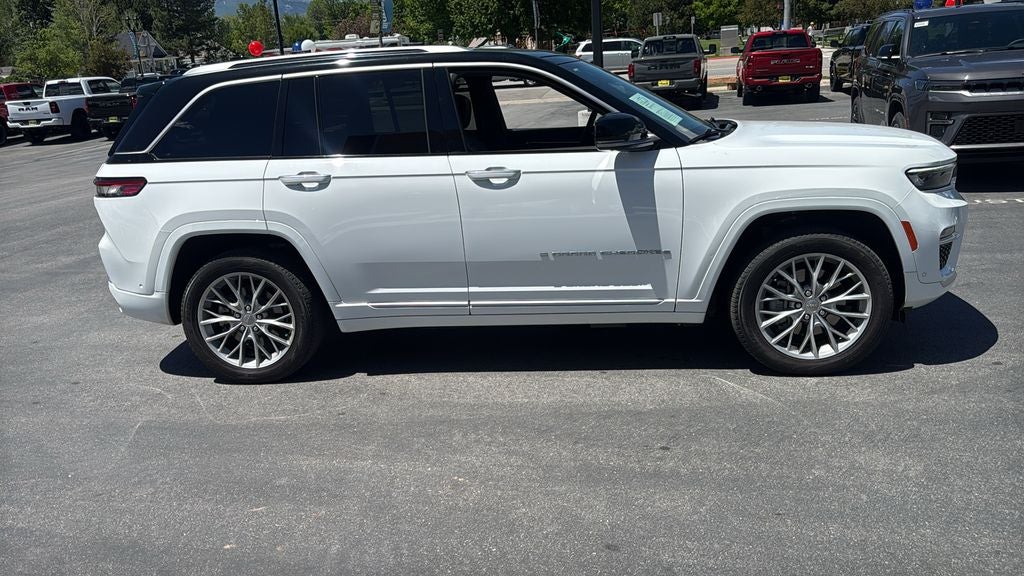 2022 Jeep Grand Cherokee Summit 4xe