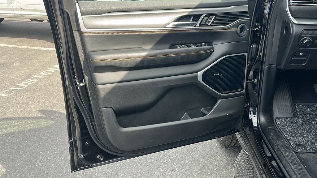 2026 Jeep Grand Wagoneer L Base