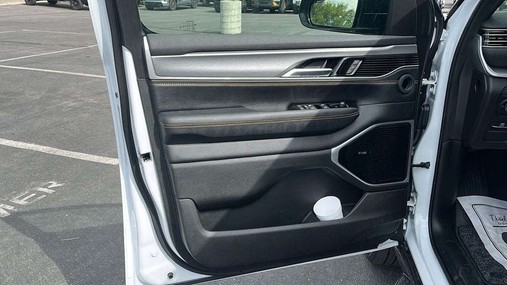 2026 Jeep Grand Wagoneer L Base