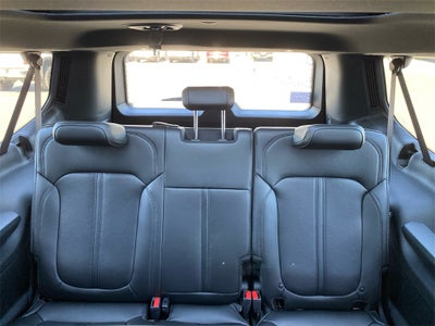 2025 Jeep Wagoneer L Base