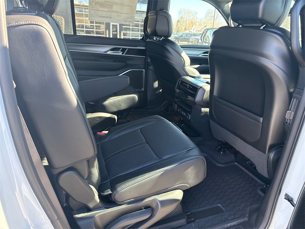 2026 Jeep Grand Wagoneer L Base