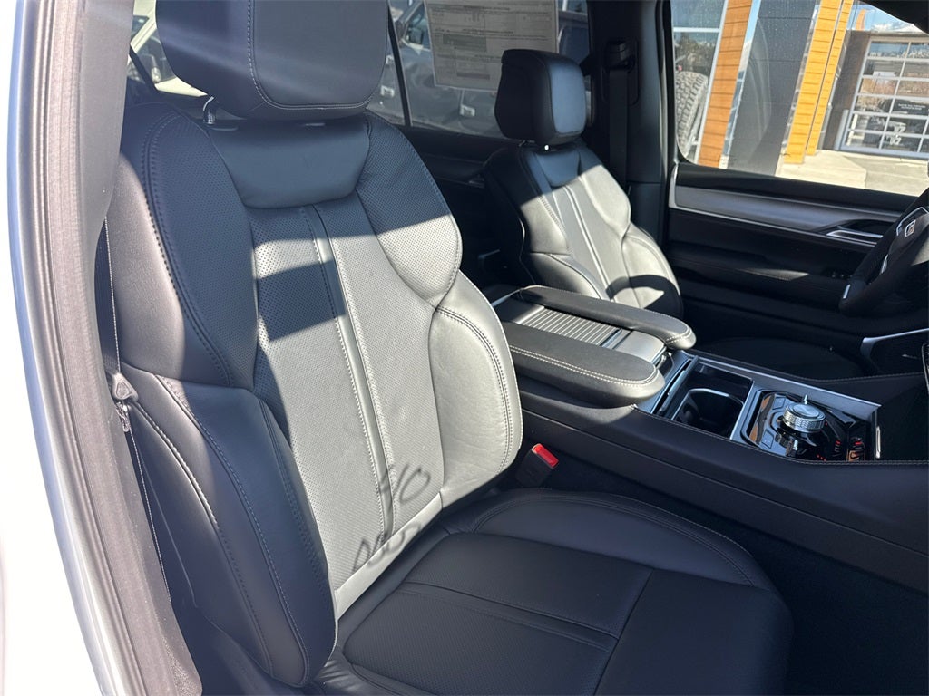 2026 Jeep Grand Wagoneer L Base