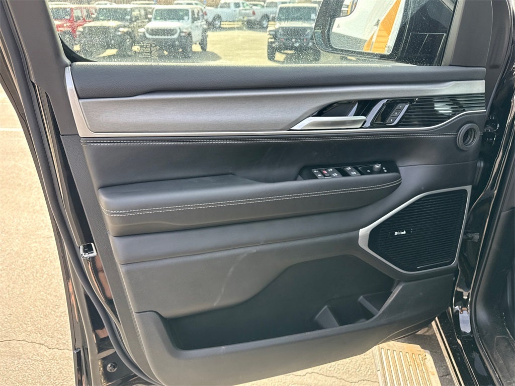 2026 Jeep Grand Wagoneer L Base