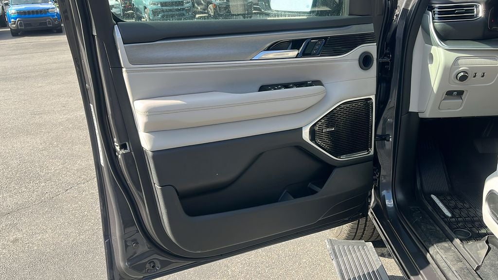 2026 Jeep Grand Wagoneer L Limited Altitude