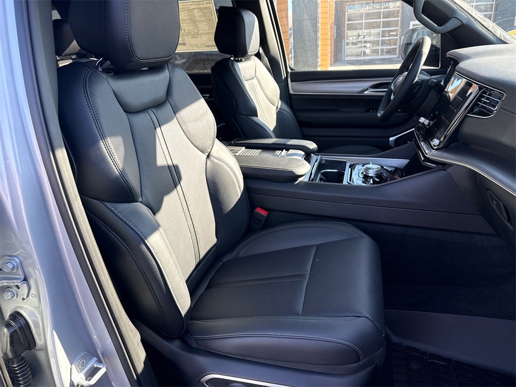 2026 Jeep Grand Wagoneer L Base