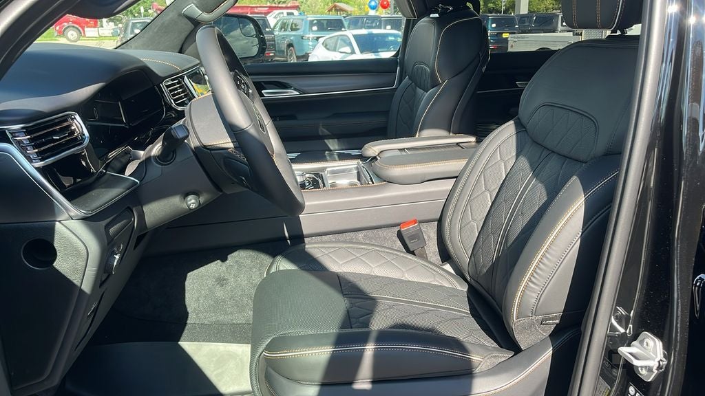 2026 Jeep Grand Wagoneer L Summit Reserve