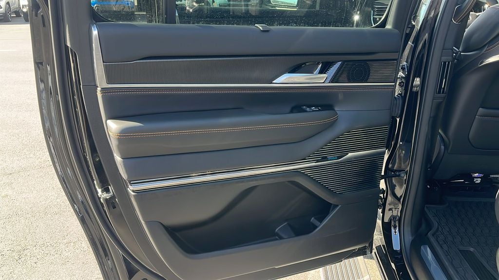 2026 Jeep Grand Wagoneer L Summit Reserve