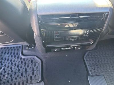 2026 Jeep Grand Wagoneer Base