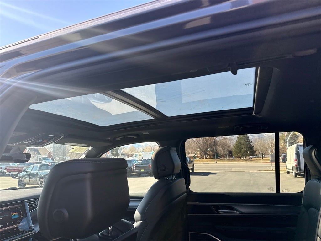 2026 Jeep Grand Wagoneer Base