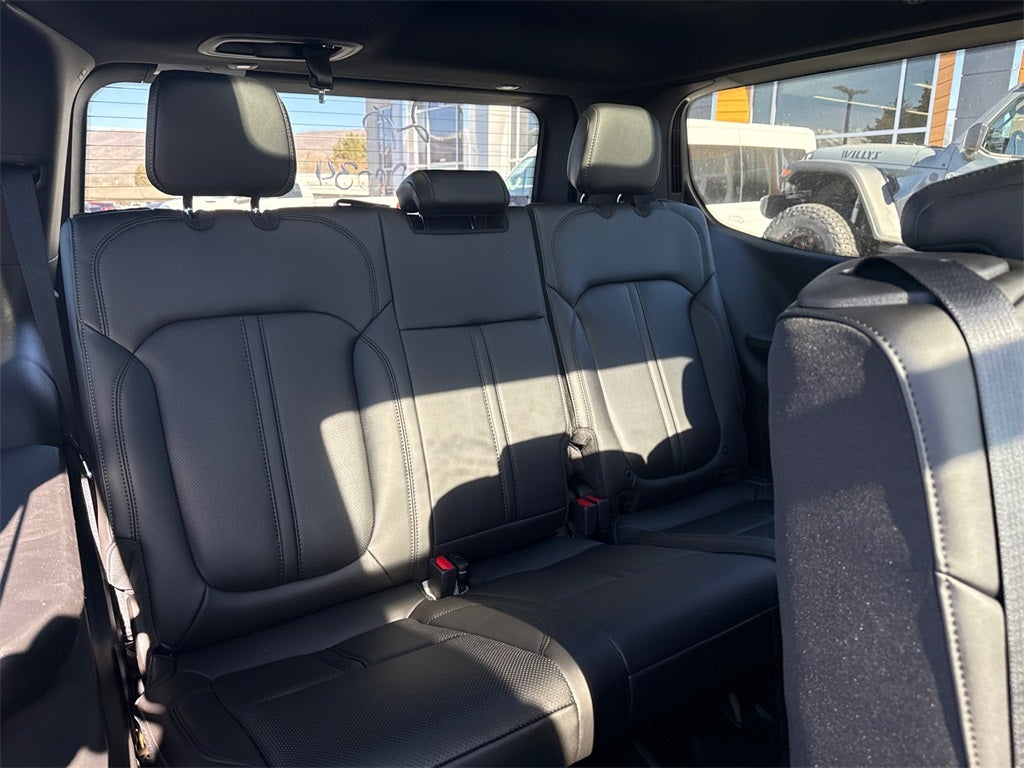 2026 Jeep Grand Wagoneer Base