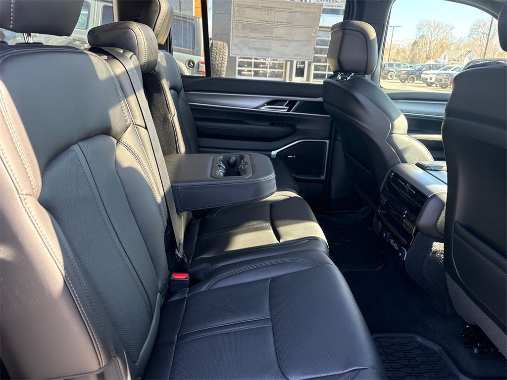 2026 Jeep Grand Wagoneer Base