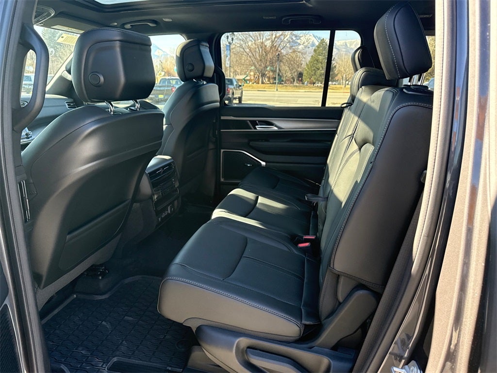 2026 Jeep Grand Wagoneer Base