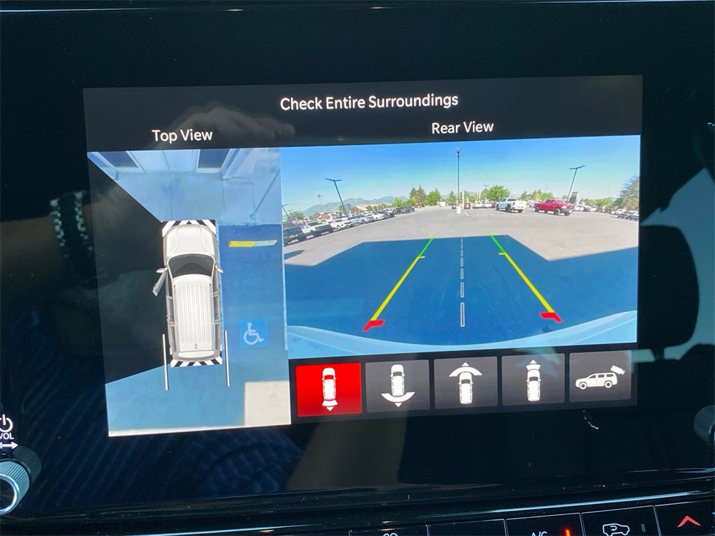 2025 Jeep Wagoneer Base