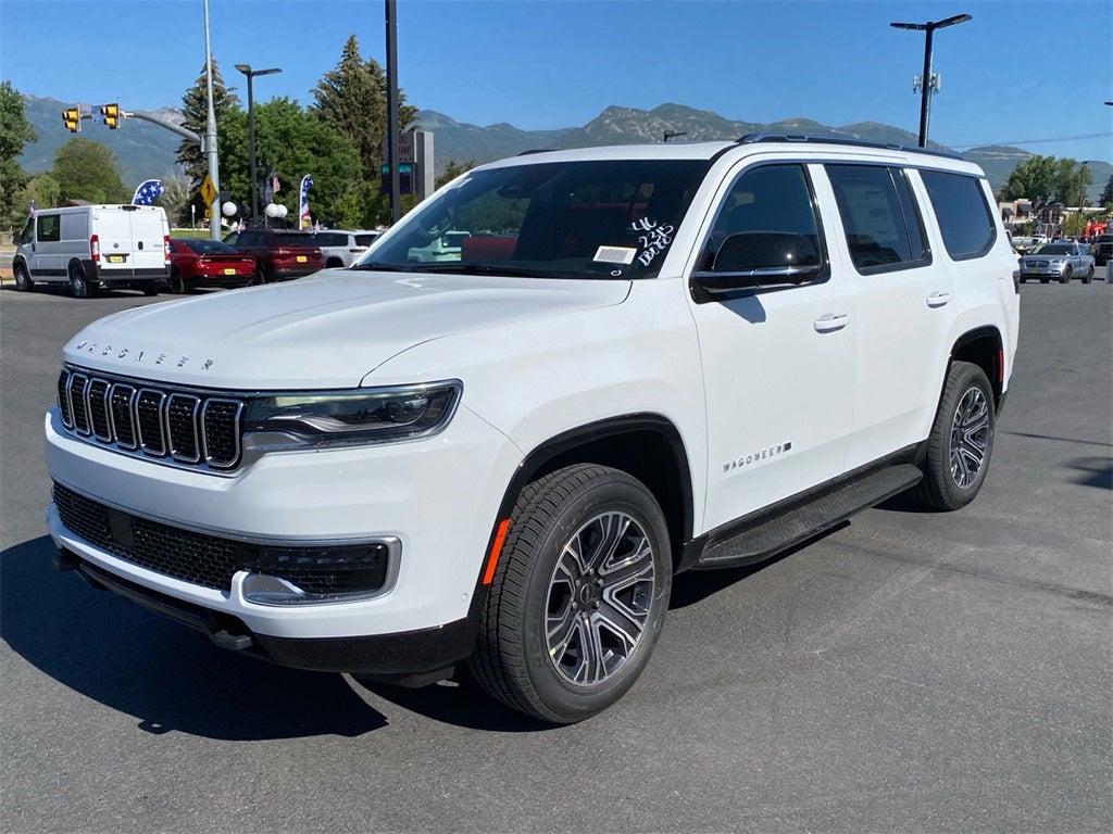 2025 Jeep Wagoneer Base