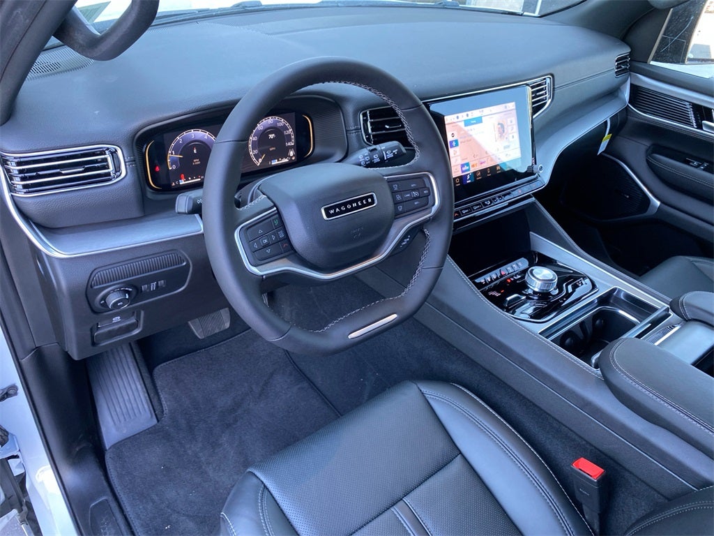 2025 Jeep Wagoneer Base