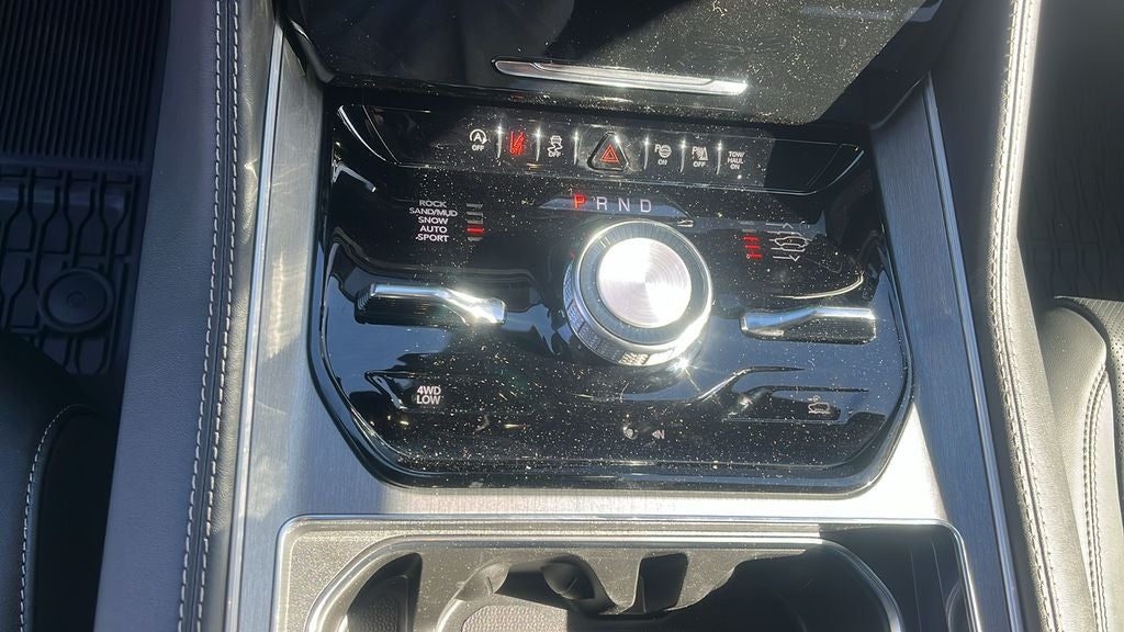 2026 Jeep Grand Wagoneer Upland