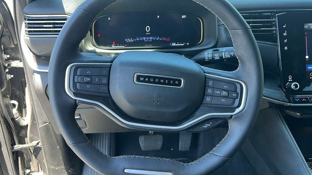 2023 Jeep Wagoneer Base