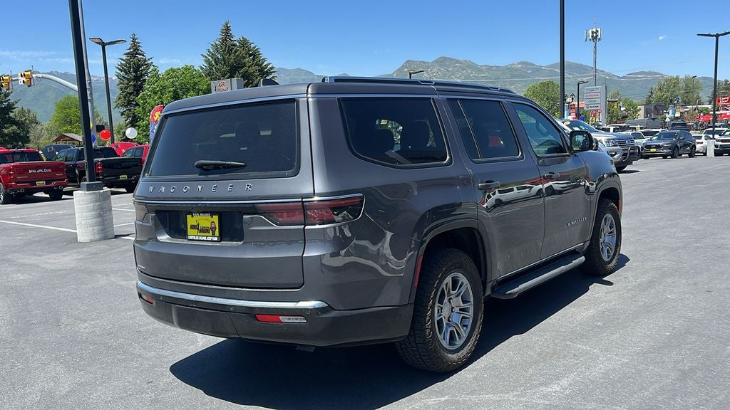 2023 Jeep Wagoneer Base