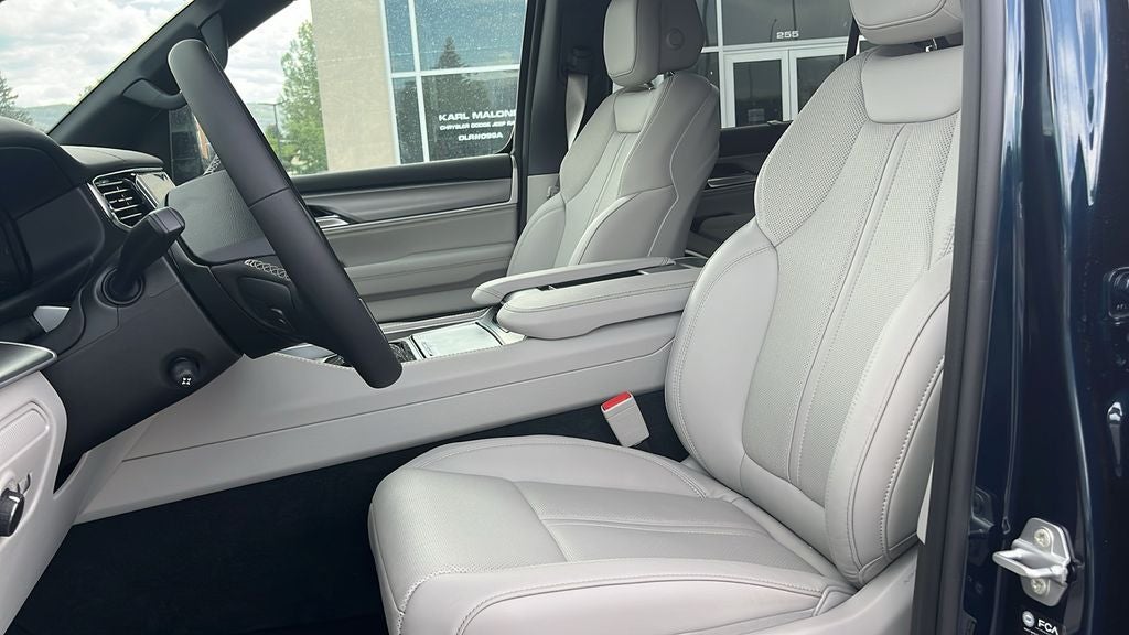 2026 Jeep Grand Wagoneer Limited Reserve