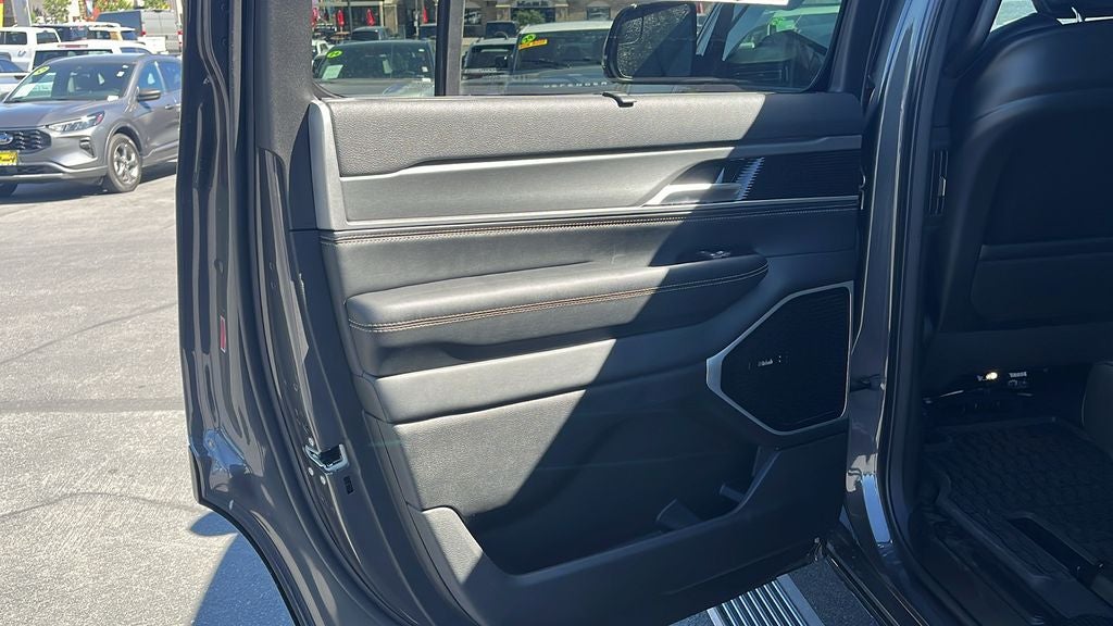 2026 Jeep Grand Wagoneer Limited Reserve