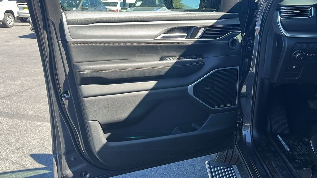 2026 Jeep Grand Wagoneer Limited Reserve