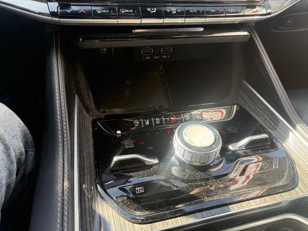 2022 Jeep Wagoneer Series III