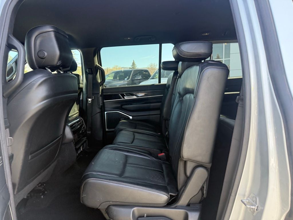 2022 Jeep Wagoneer Series III