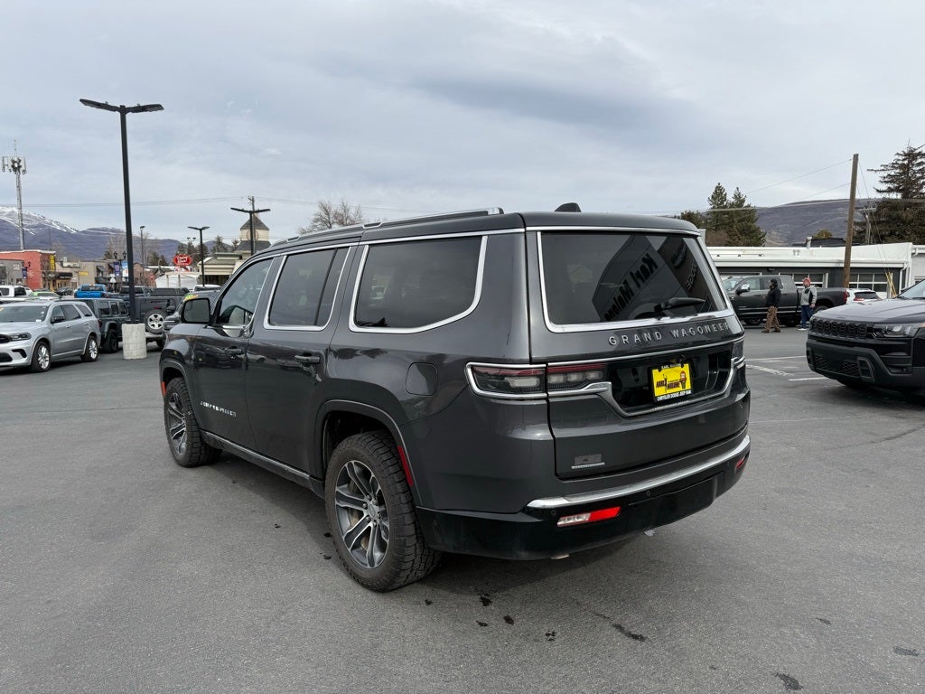 2023 Jeep Grand Wagoneer Base