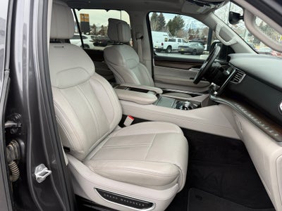 2023 Jeep Grand Wagoneer Base