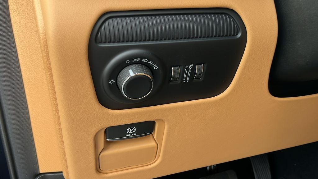 2026 Jeep Grand Wagoneer Summit Reserve