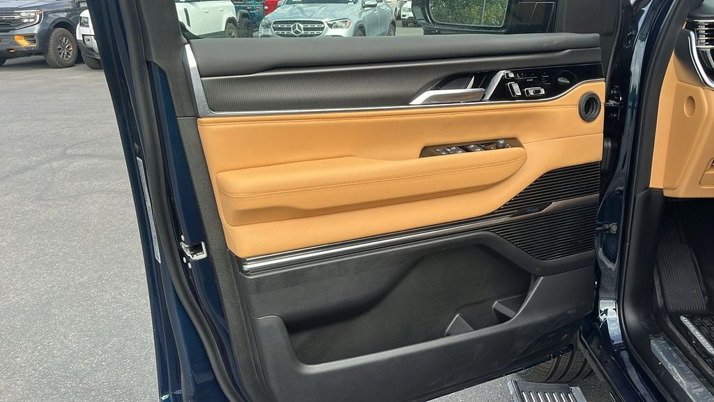 2026 Jeep Grand Wagoneer Summit Reserve