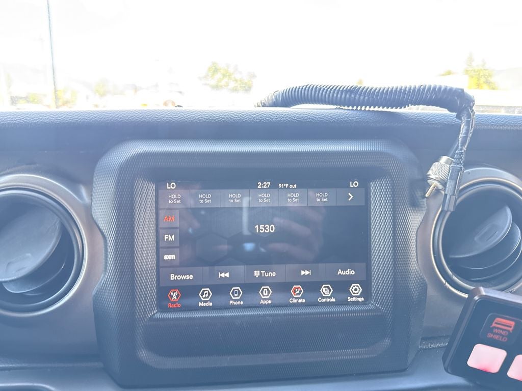 2021 Jeep Gladiator Sport