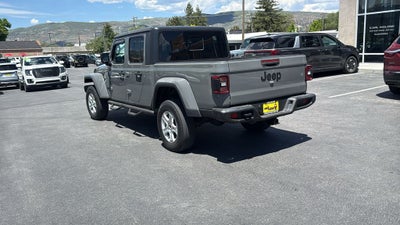 2021 Jeep Gladiator Sport