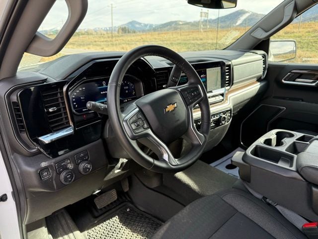 2025 Chevrolet Silverado 1500 LT LT1