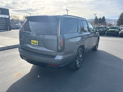 2022 Cadillac Escalade Sport Platinum