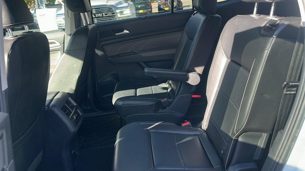2022 Volkswagen Atlas 3.6L V6 SE w/Technology