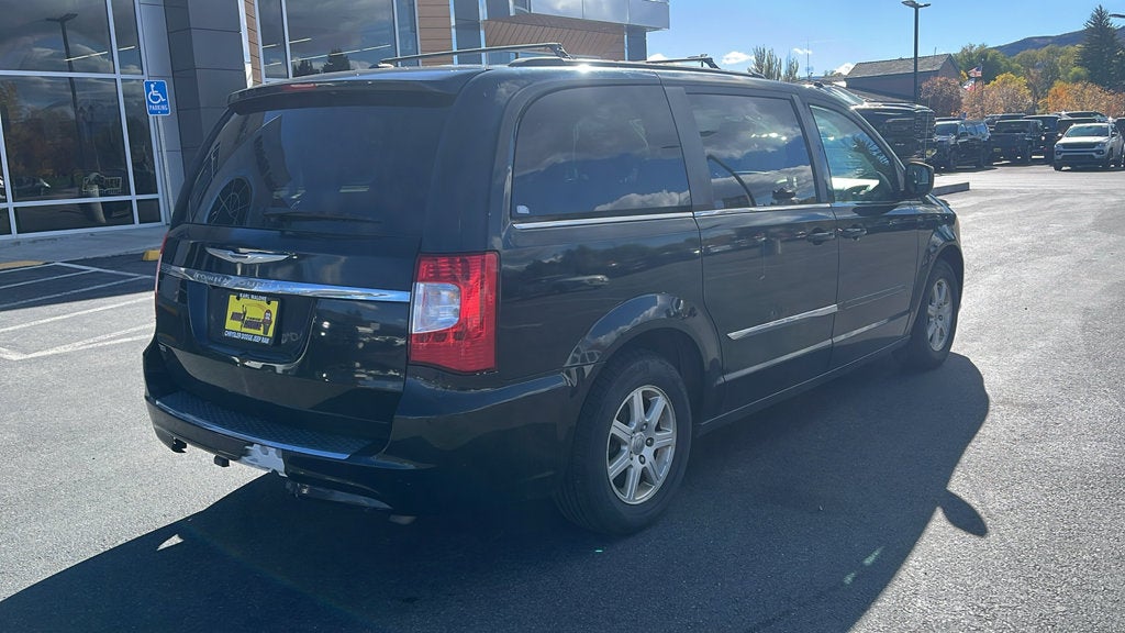 2013 Chrysler Town & Country Touring