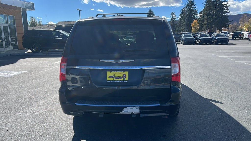 2013 Chrysler Town & Country Touring