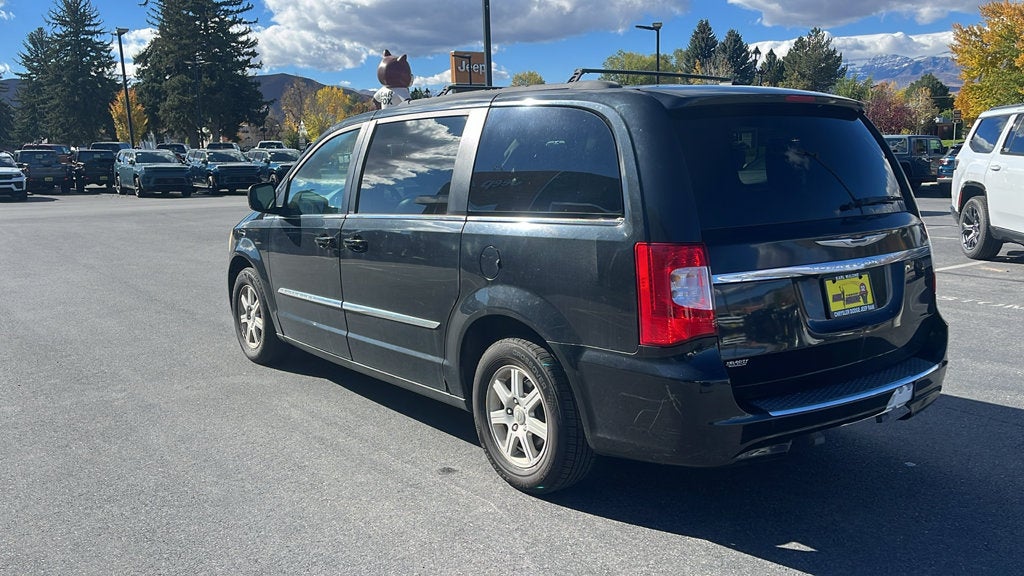 2013 Chrysler Town & Country Touring
